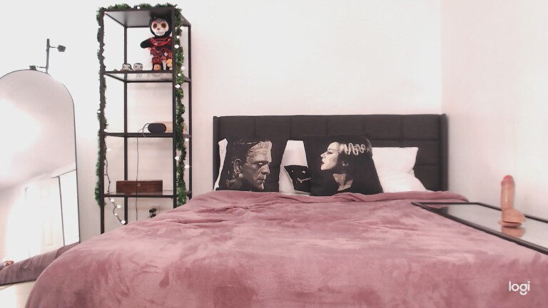 JADELOVE70's Streamate show and profile