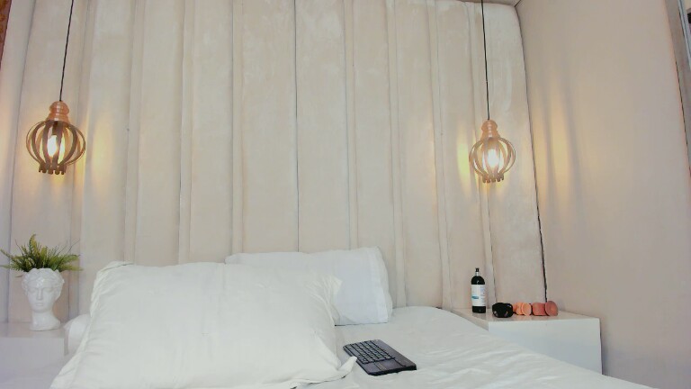 JulietaFontana's Streamate show and profile