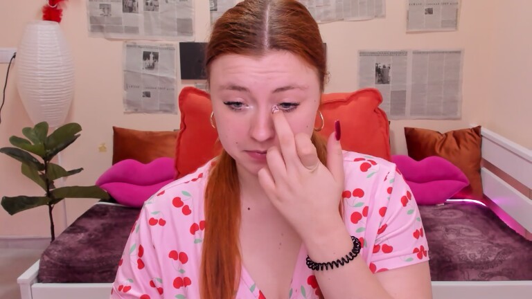 KrossAnny's Streamate show and profile