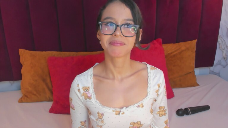 GABYHANK's Streamate show and profile