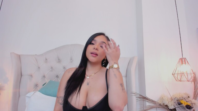 StephanieRamirez's Streamate show and profile