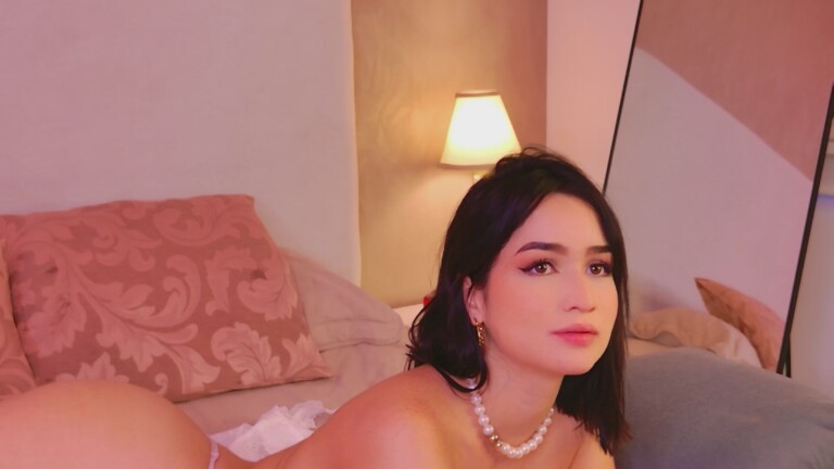 AlicePierce's Streamate show and profile