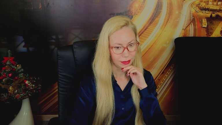 SofiaChastain's Streamate show and profile