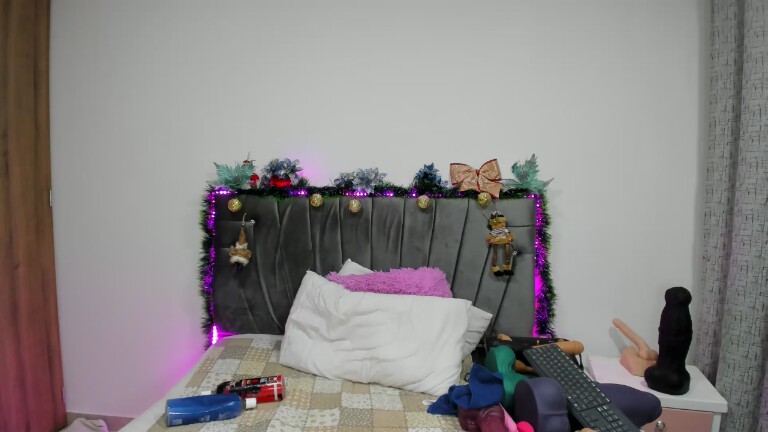 Sweet_X's Streamate show and profile