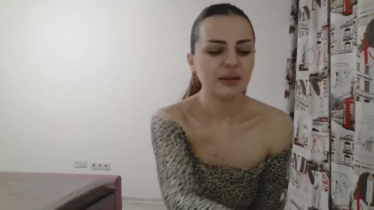 EMYILIA's Streamate show and profile