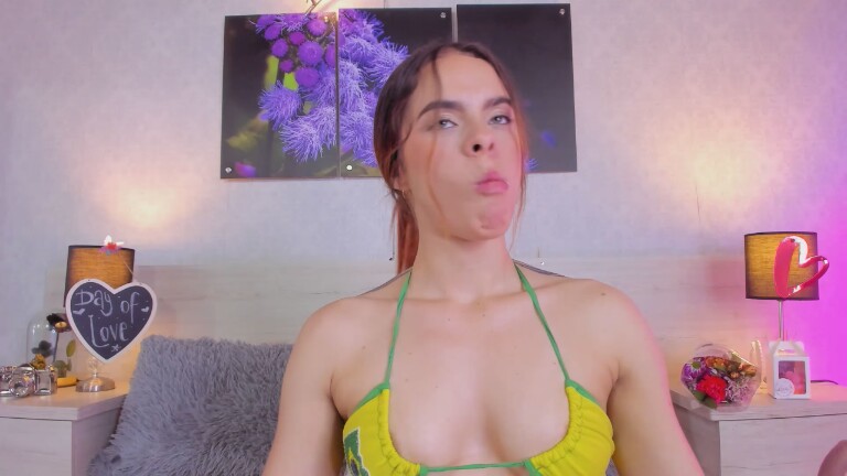 SamanthaaWoods's Streamate show and profile