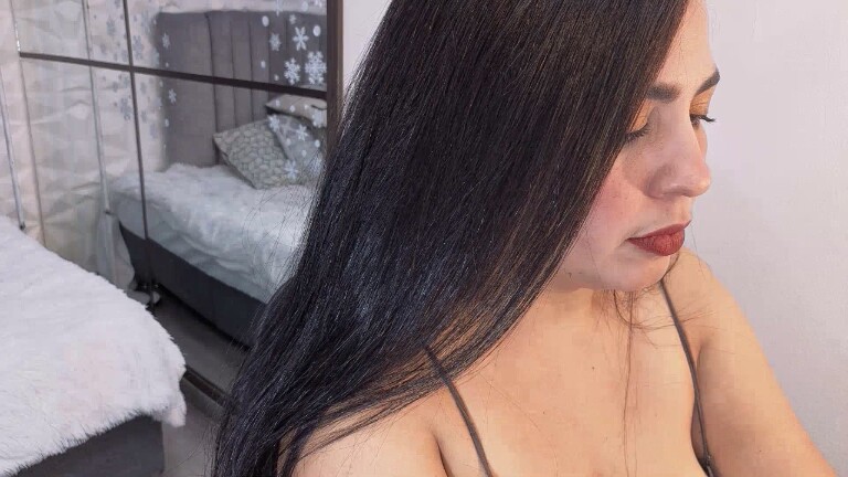 LauraCastaneda's Streamate show and profile