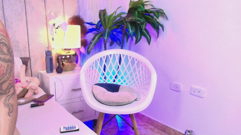 Tessalove_606's Streamate show and profile