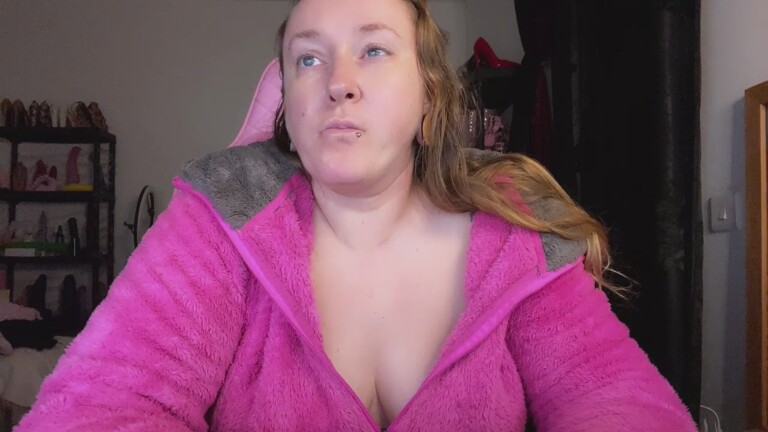 GoddessKisica's Streamate show and profile