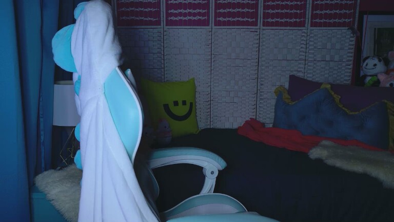 Queen_Suzie's Streamate show and profile