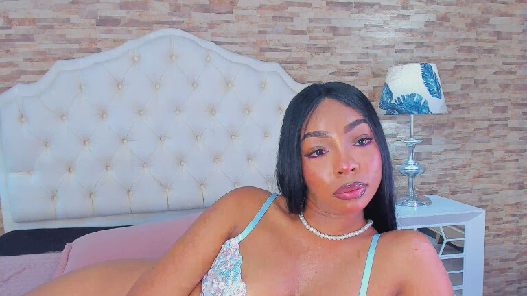 AnnyDuque's Streamate show and profile