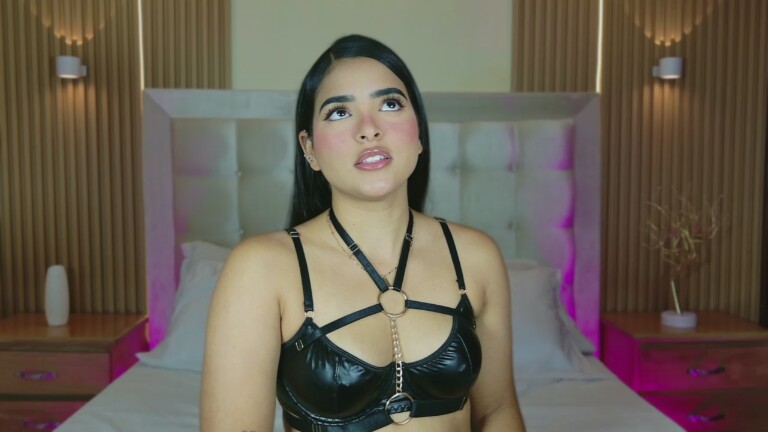 Ivannayelena's Streamate show and profile