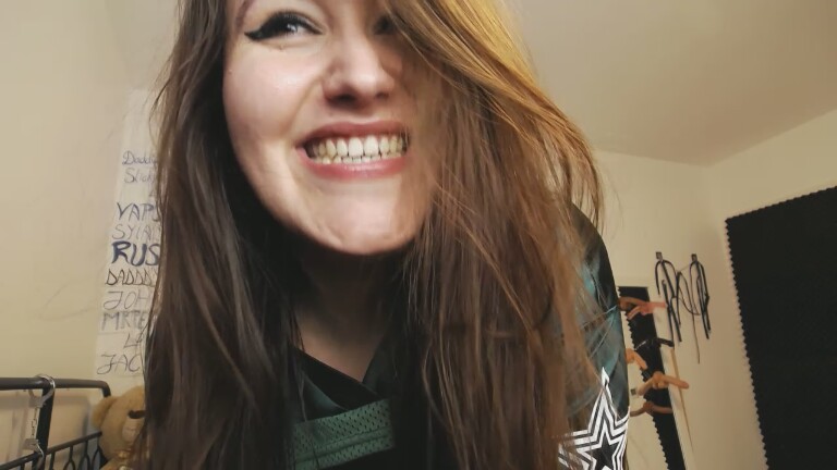 SYIA's Streamate show and profile