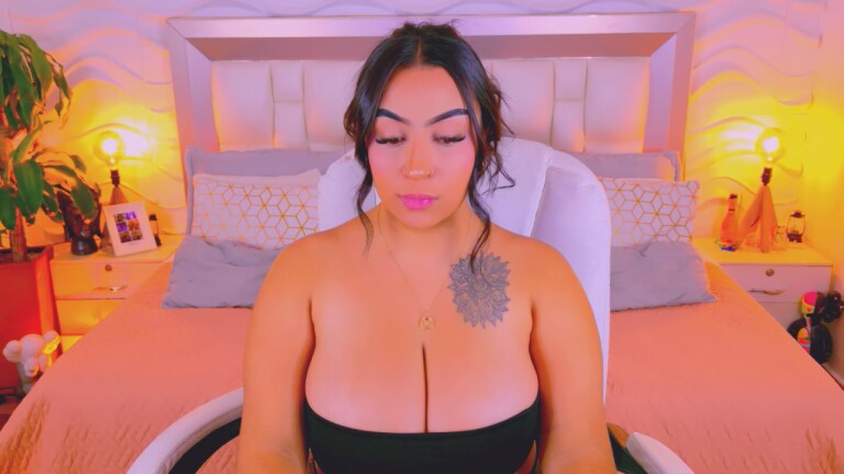 MartinaPiero's Streamate show and profile