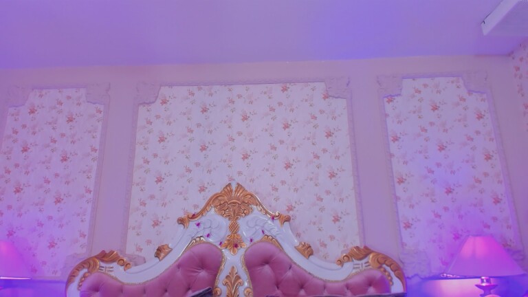 JuneEvanss's Streamate show and profile