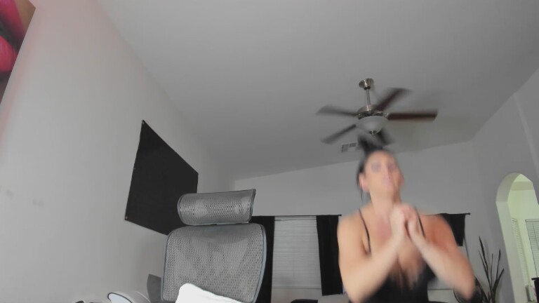 QueenKarma18's Streamate show and profile