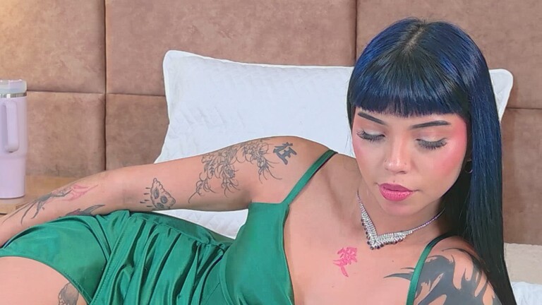 AlanaPierce's Streamate show and profile