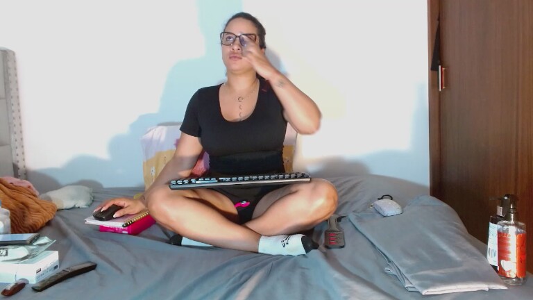 Celene_Ortiz's Streamate show and profile