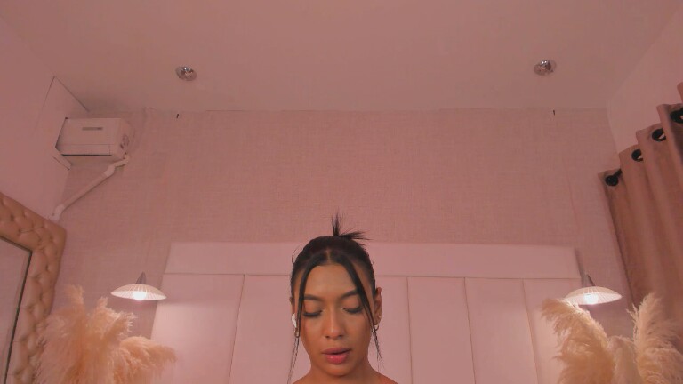 NikoJhon's Streamate show and profile